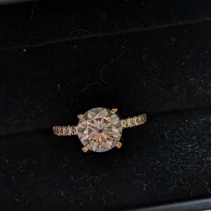 Elegant Gold and Silver Women's Ring